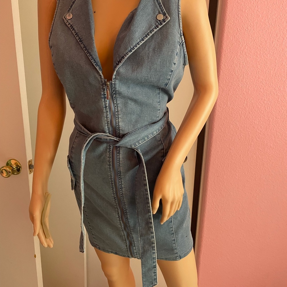 Short guess women’s dress